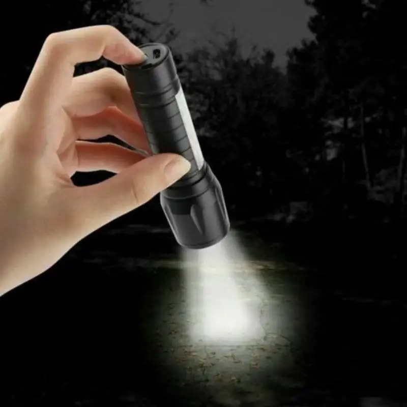 Zoomable Rechargeable Tactical LED Torch Light with Case